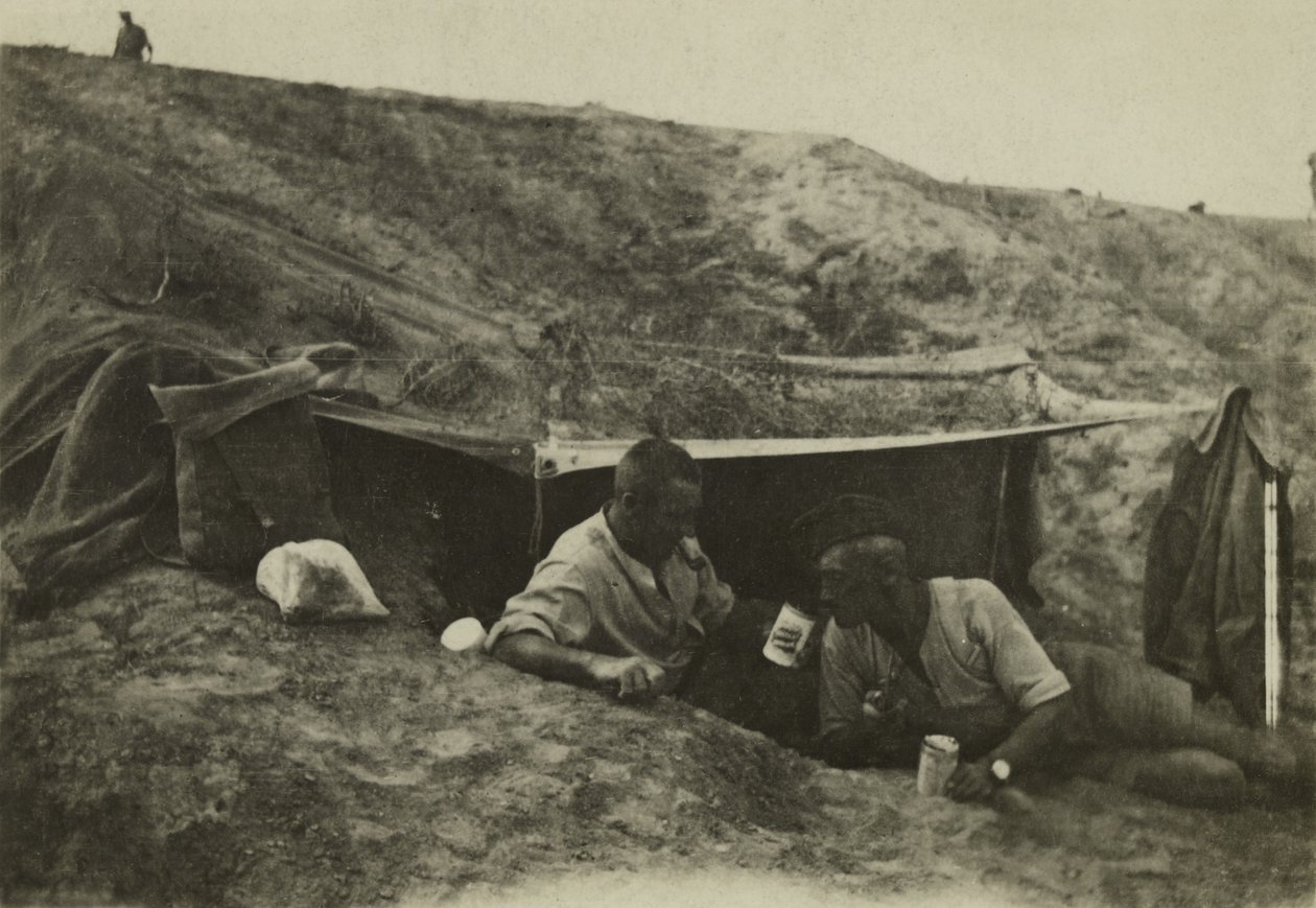 Britiske soldater uden vagt i en lejr ved Tel-el-Jemi, Palæstina, oktober 1917 (s/h foto) af English Photographer
