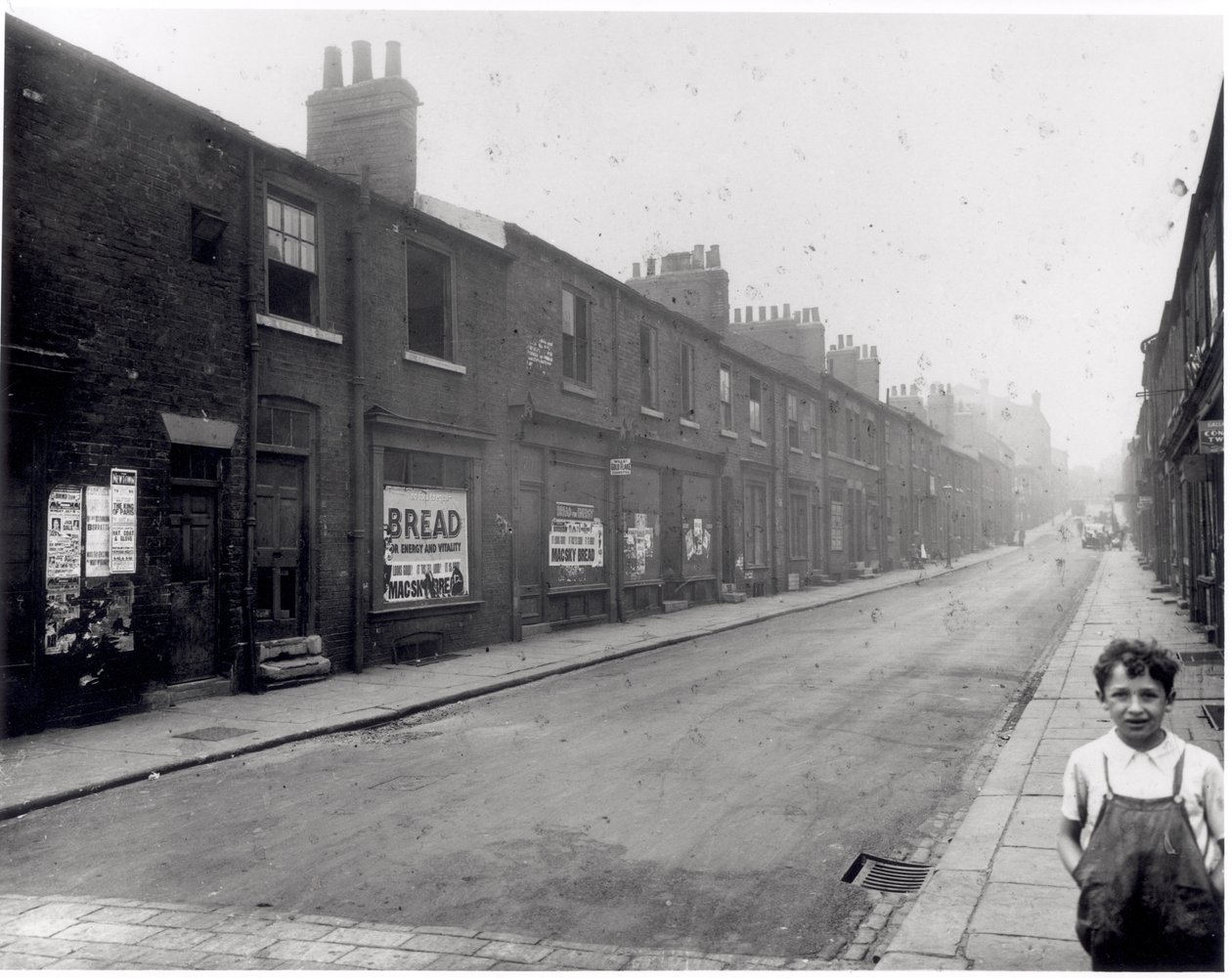Byron Street, Leylands, Leeds, 14. august 1935 af English Photographer