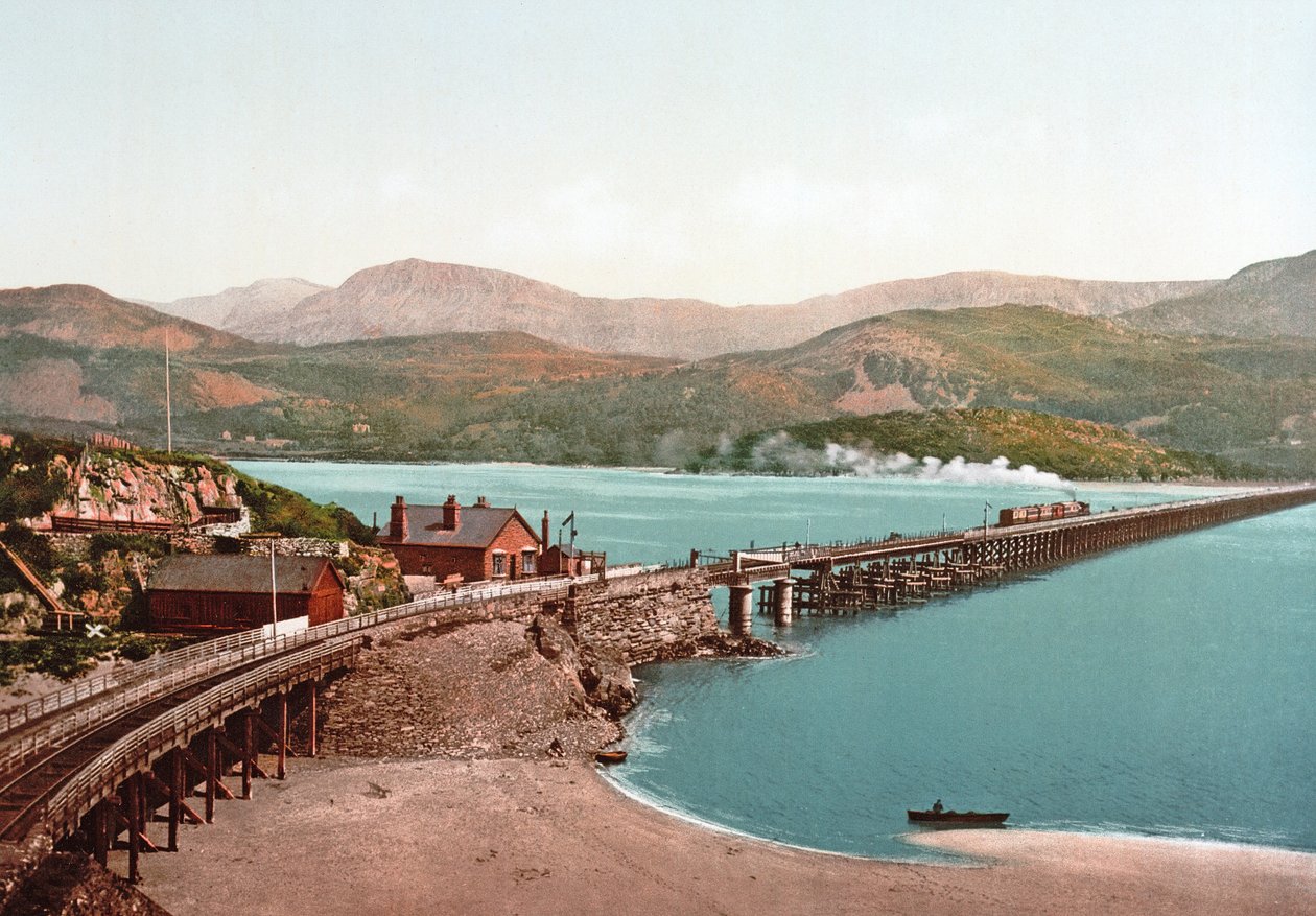 Cadair Idris og Barmouth Bridge, pub. ca. 1900 af English Photographer