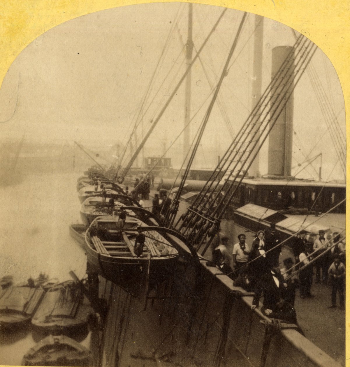 Deck of Great Eastern, 1850-60 (albumin print) af English Photographer