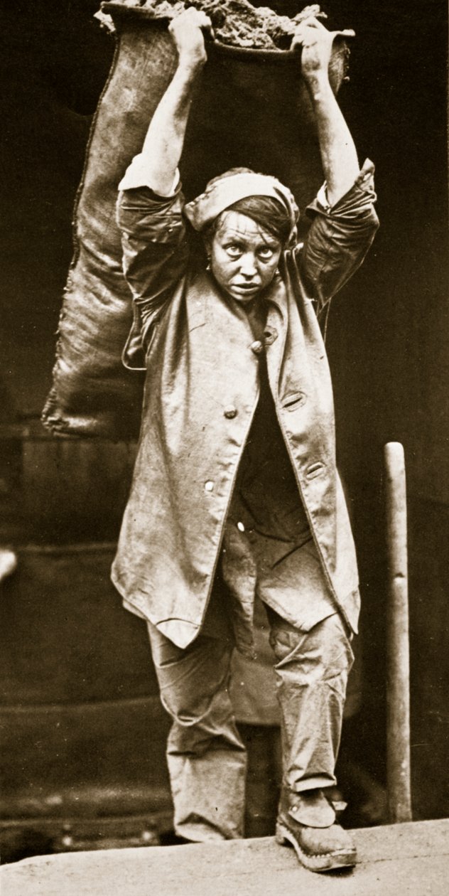 Leverer kul, tryk af Horace W. Nichols, ca. 1916 (fotogravure) af English Photographer