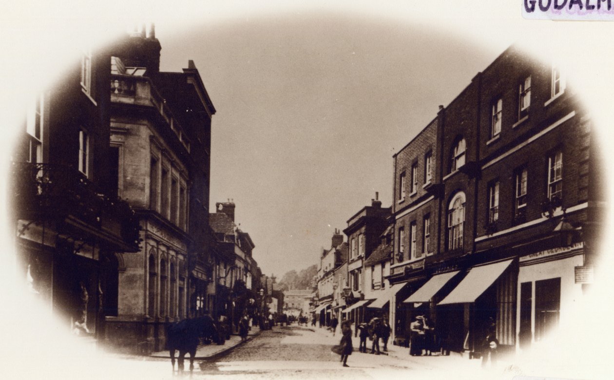 Godalming High Street, Surrey, ca. 1900 (sepiafoto) af English Photographer