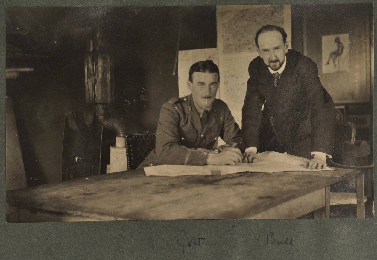 Golt og Lucien Bull s, ca. 1916 af English Photographer