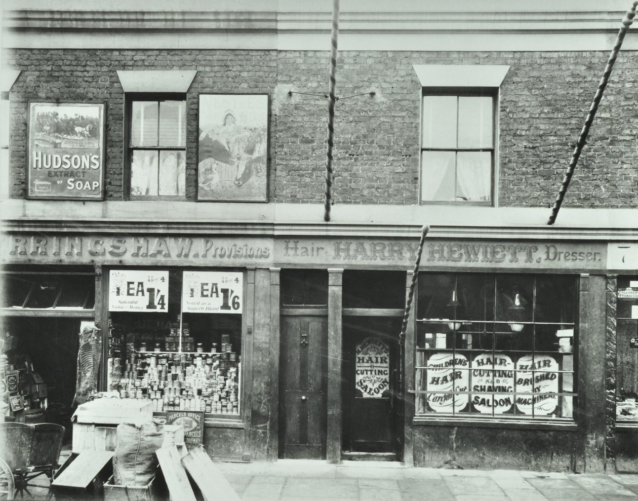 Grønne købmænd, 5 Albert Road 97.0 ALB, 1899 af English Photographer