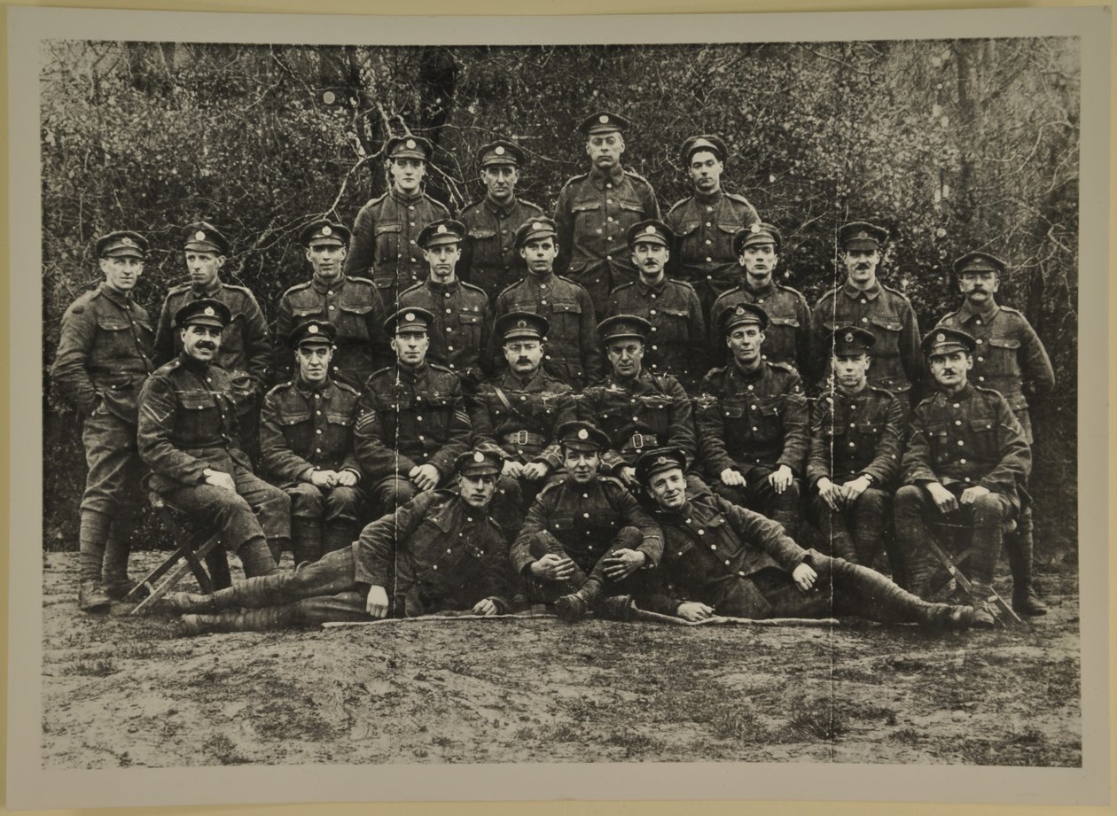 Gruppeportræt, muligvis Leicester Royal Horse Artillery, 1914-15 af English Photographer