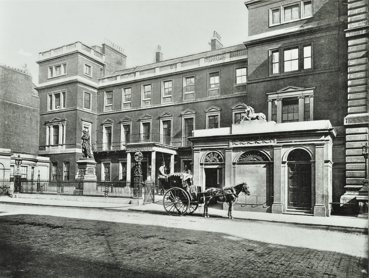 Hansom førerhus uden for krigskontoret Pall Mall, Willis Collection, 1890 af English Photographer