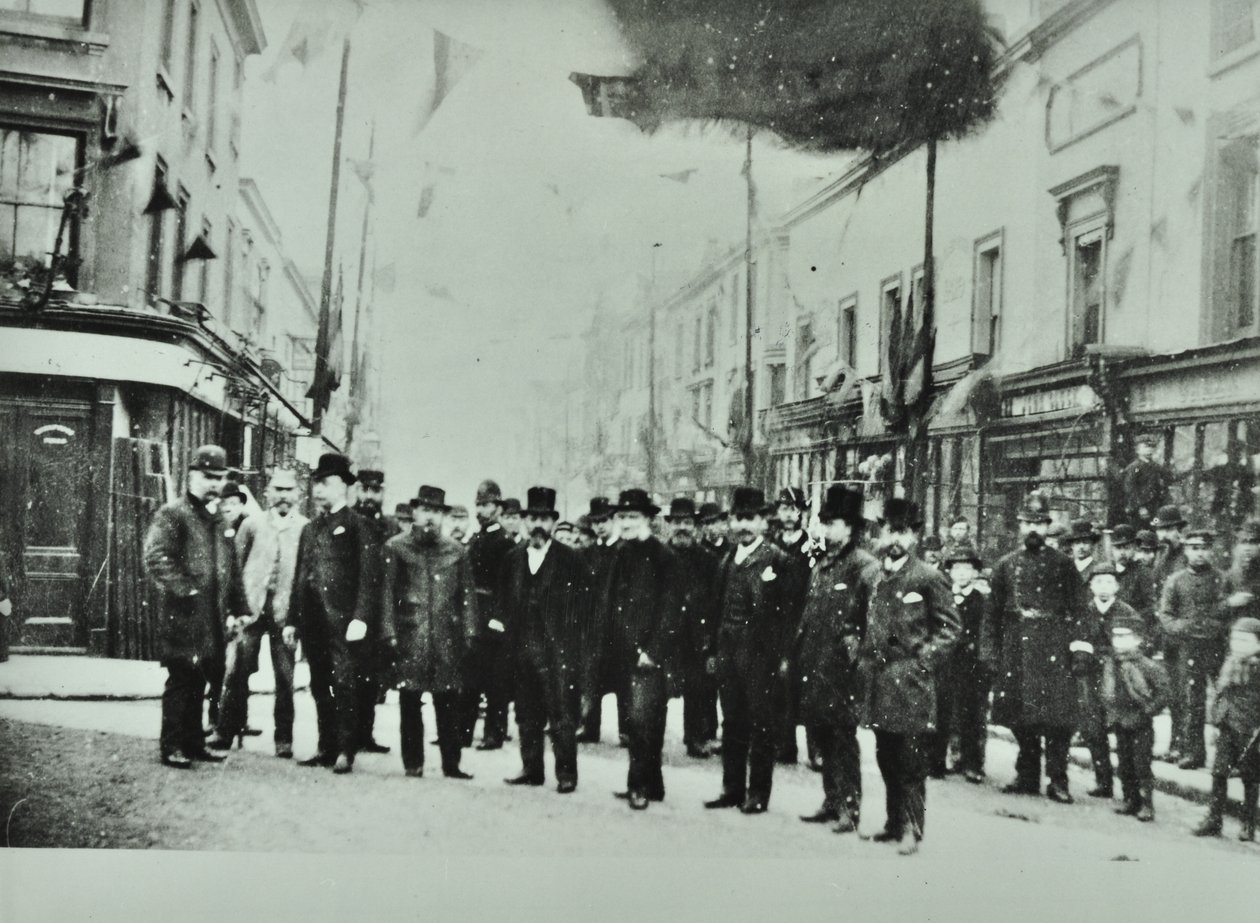 Hare Street: åbning af Woolwich-færgen, 1889 af English Photographer