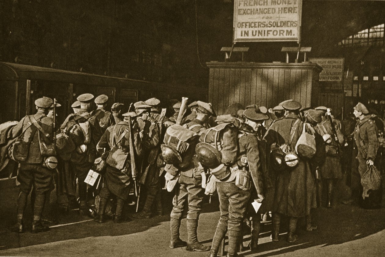 Hjemrejse, med deres store opgave stort set afsluttet, 1918-19 af English Photographer