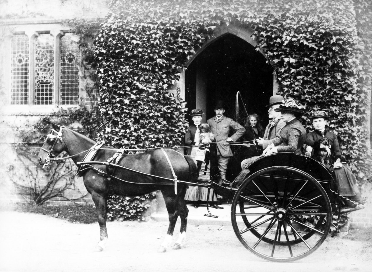 Ridetur med hest og fælder, ca. 1890 af English Photographer