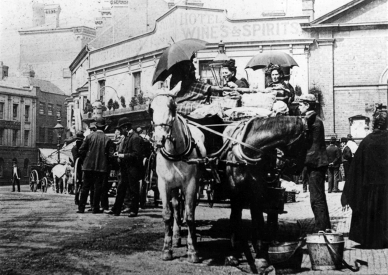 Hesteførerhuse, Oxford Street, Kidderminster, 1910 af English Photographer