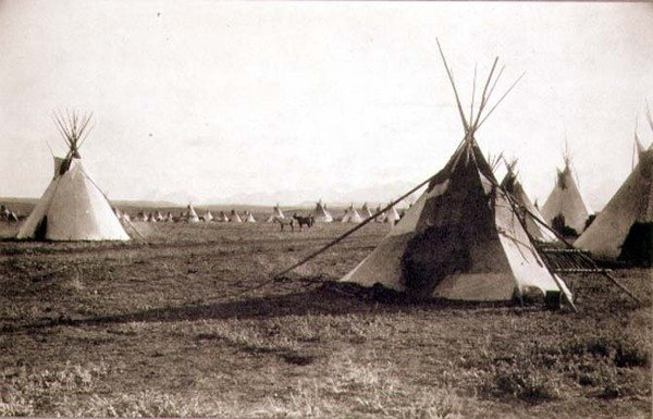 Indiske telte, fotograferet af Royal Engineers på den 49. parallel (sepia-foto) af English Photographer