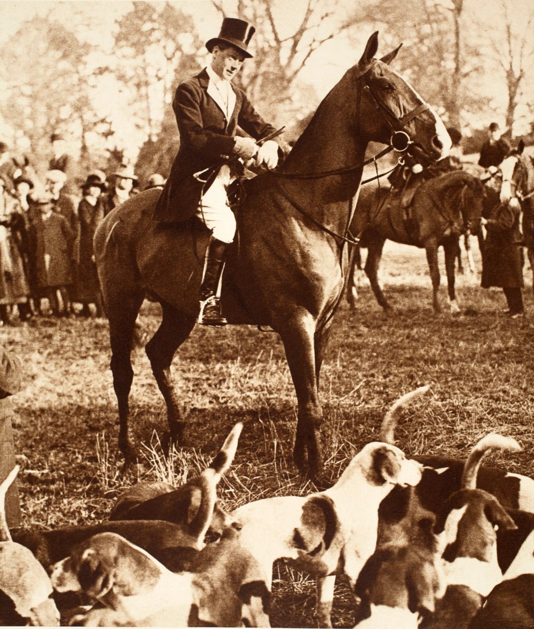 Kong Edward VIII med Beaufort-jagten, 1923 af English Photographer