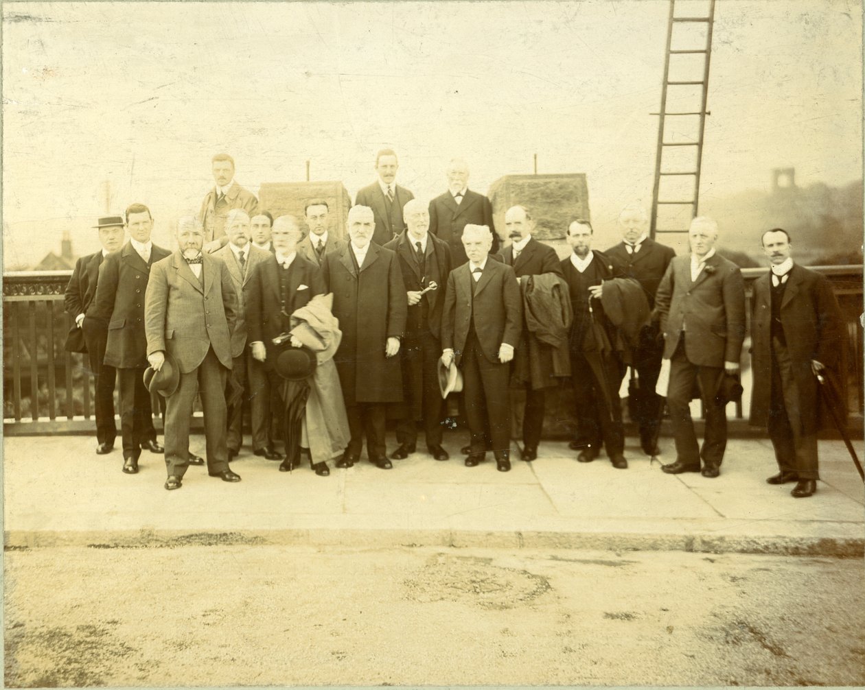 Kirkstall Bridge Reconstruction, åbnet af Alderman F. M. Lupton, J.P., 28. juni 1912 (s/h foto) af English Photographer