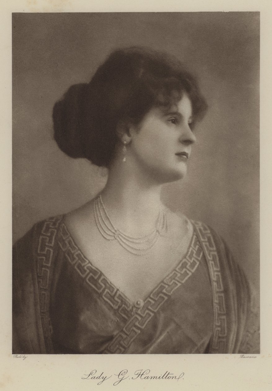 Lady G Hamilton (s/h-foto) af English Photographer