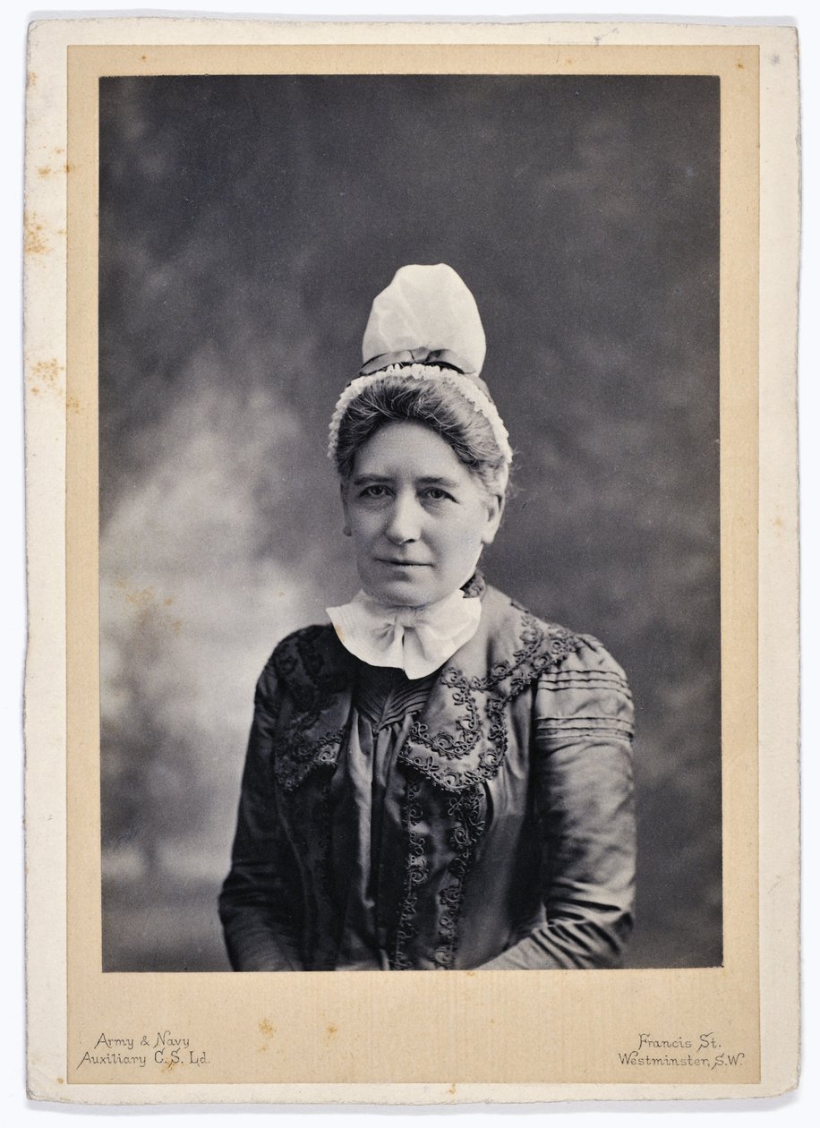 Frøken L.M. Gordon, Matrone, St. Thomass Hospital af English Photographer