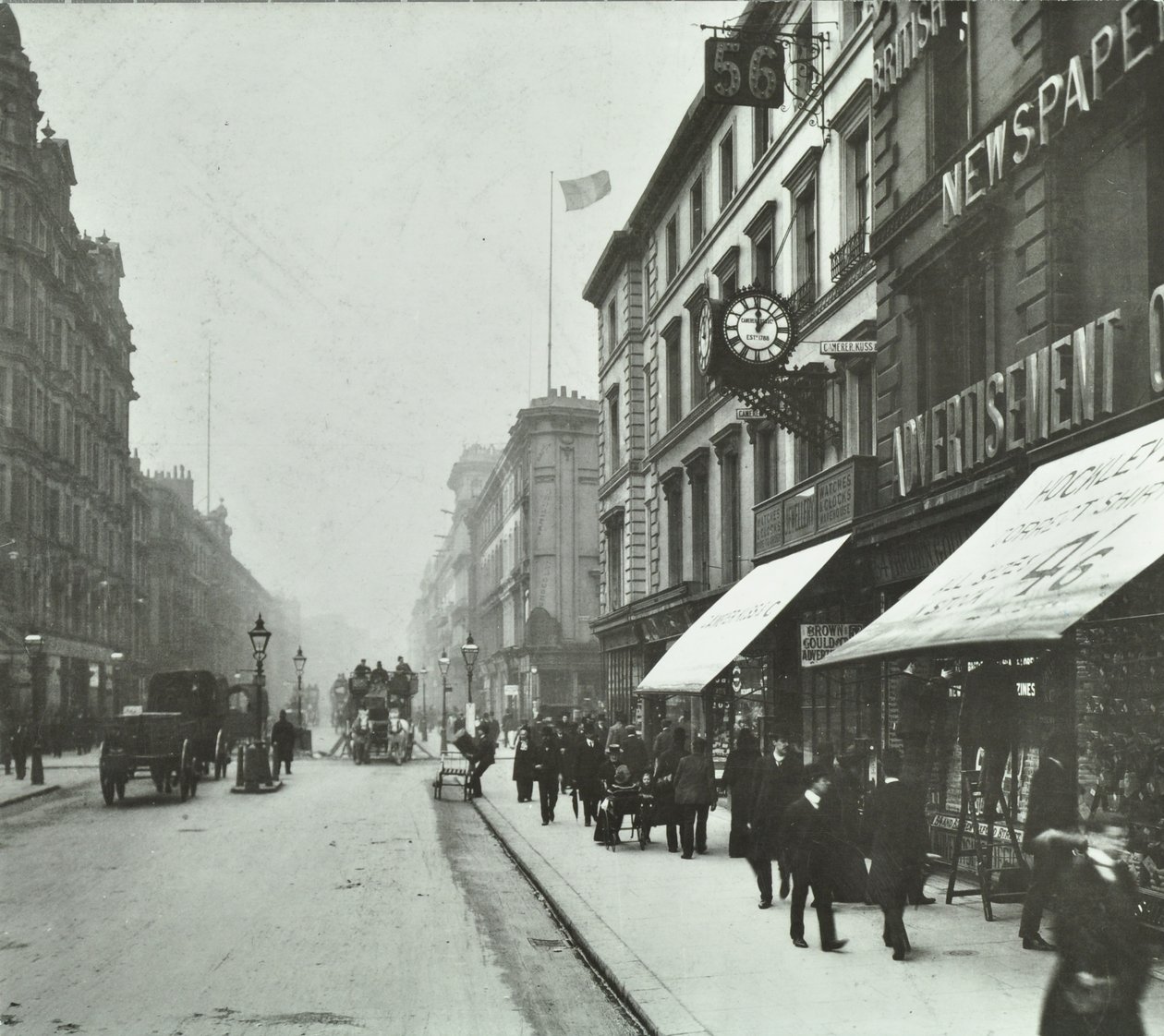 New Oxford Street: ser mod vest af Bloomsbury Way, 1890 af English Photographer