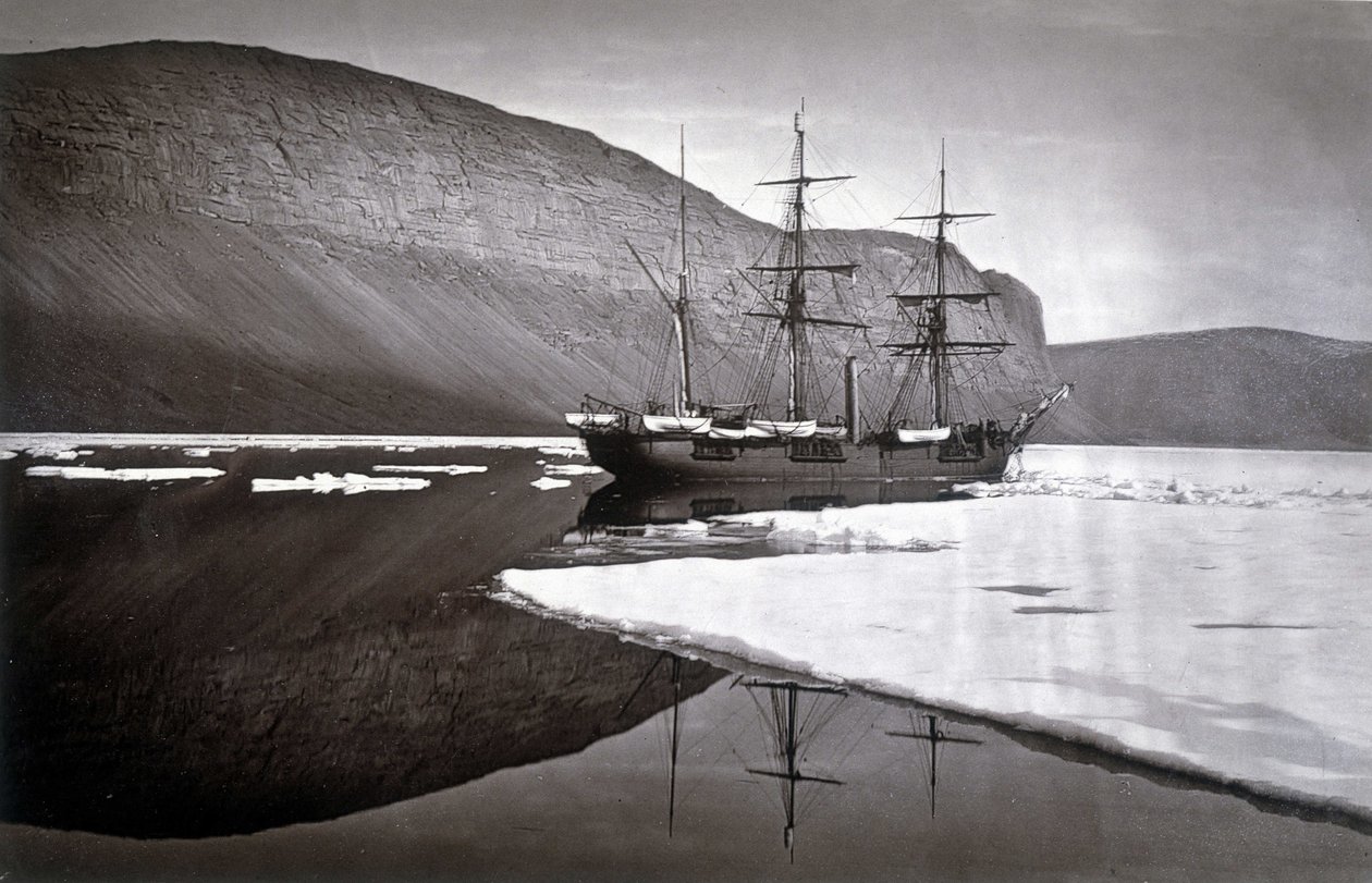 Nordpolen: Stoppet af isen ud for kappen Prescott - i "" Fortælling om en rejse til Polarsee under 1875-76", G.S. Nares, red. London af English Photographer