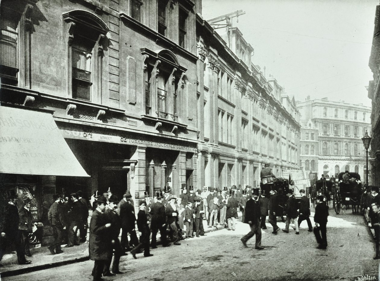 Old Broad Street, indgang til børsen, City of London, 1890 af English Photographer