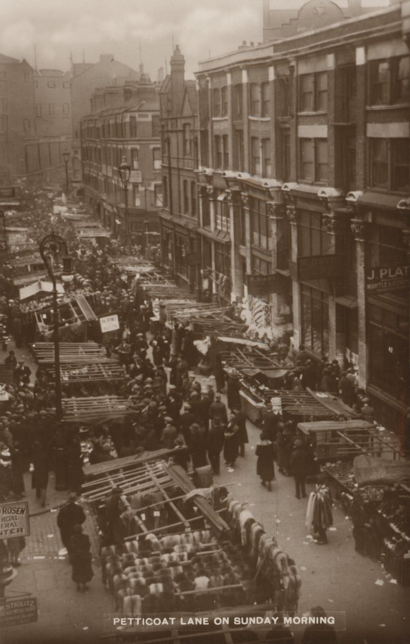 Petticoat Lane, London, søndag morgen (s/h-foto) af English Photographer