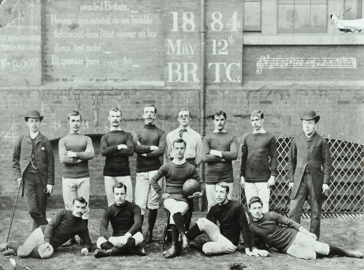 Rosendale Road School: fodboldhold, 1884 af English Photographer