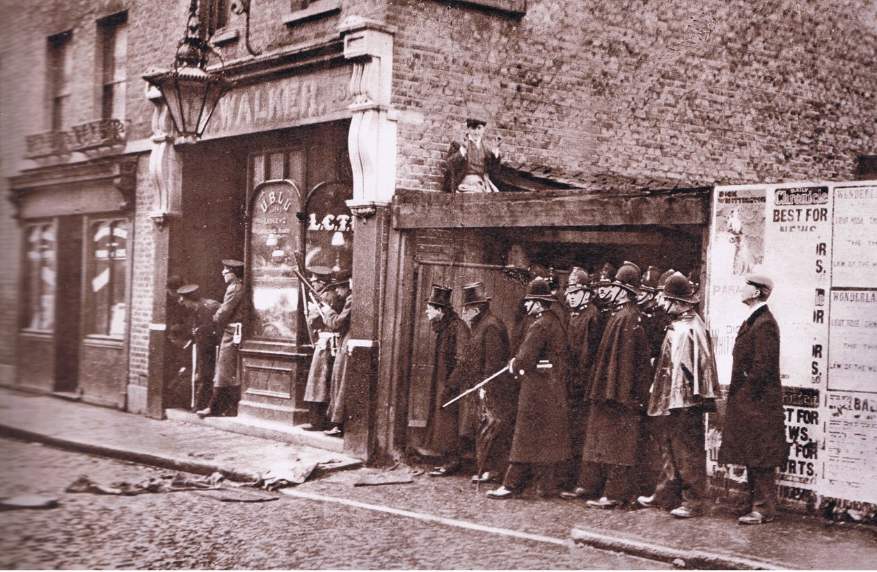 Belejring af Sidney Street, London af English Photographer