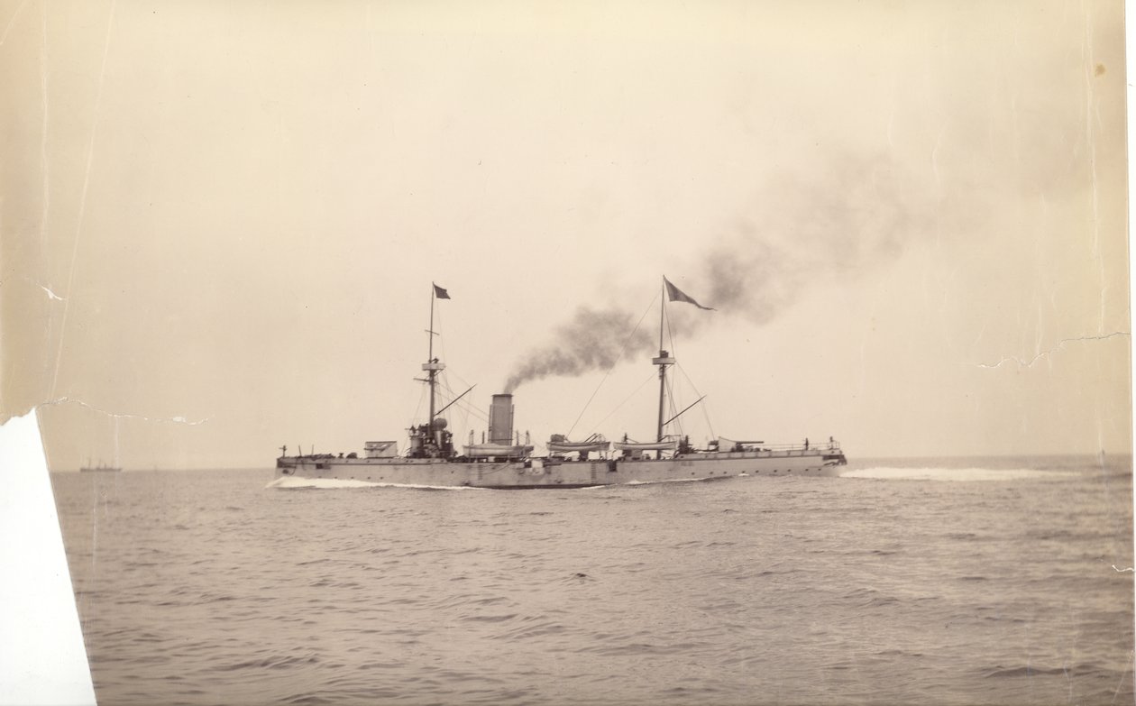 "Chih Yuan" til søs, ca. 1886 af English Photographer