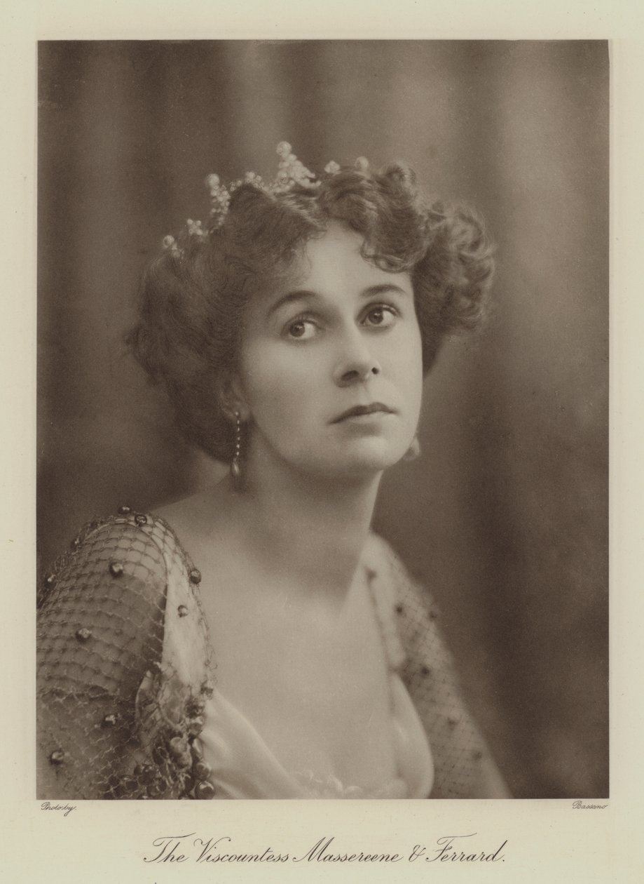 Viscountess Massereene og Ferrard (s/h-foto) af English Photographer