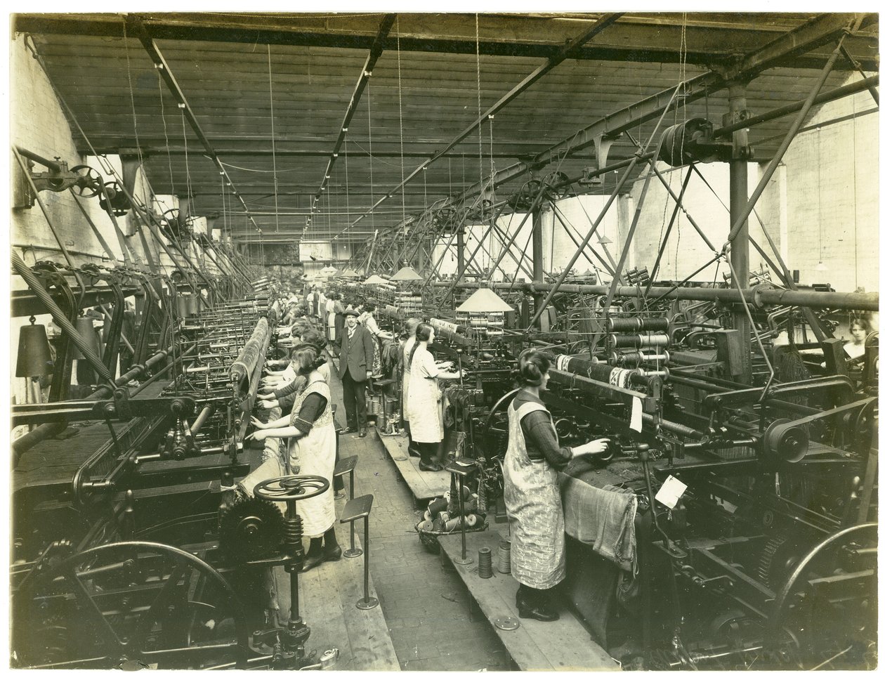 Kalkunvævning, Hughes fabrik nr. 2, 1923 af English Photographer
