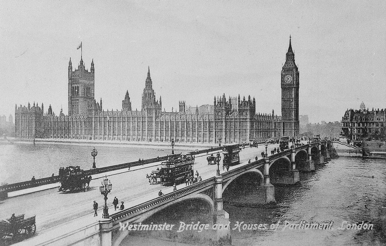 Westminster Bridge and the Houses of Parliament, ca. 1902 af English Photographer