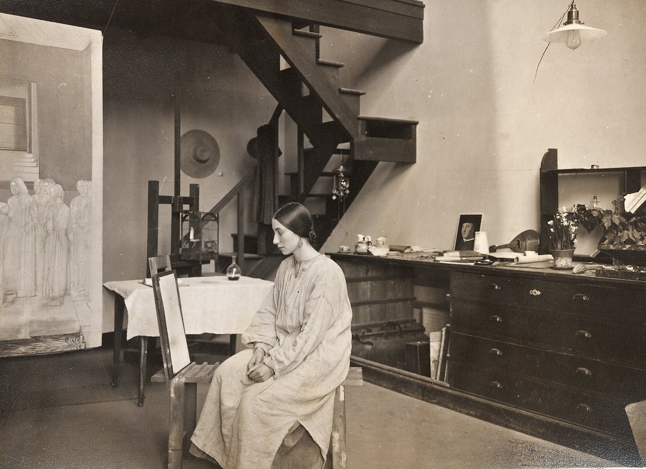 Winifred Knights i sit studie af English Photographer