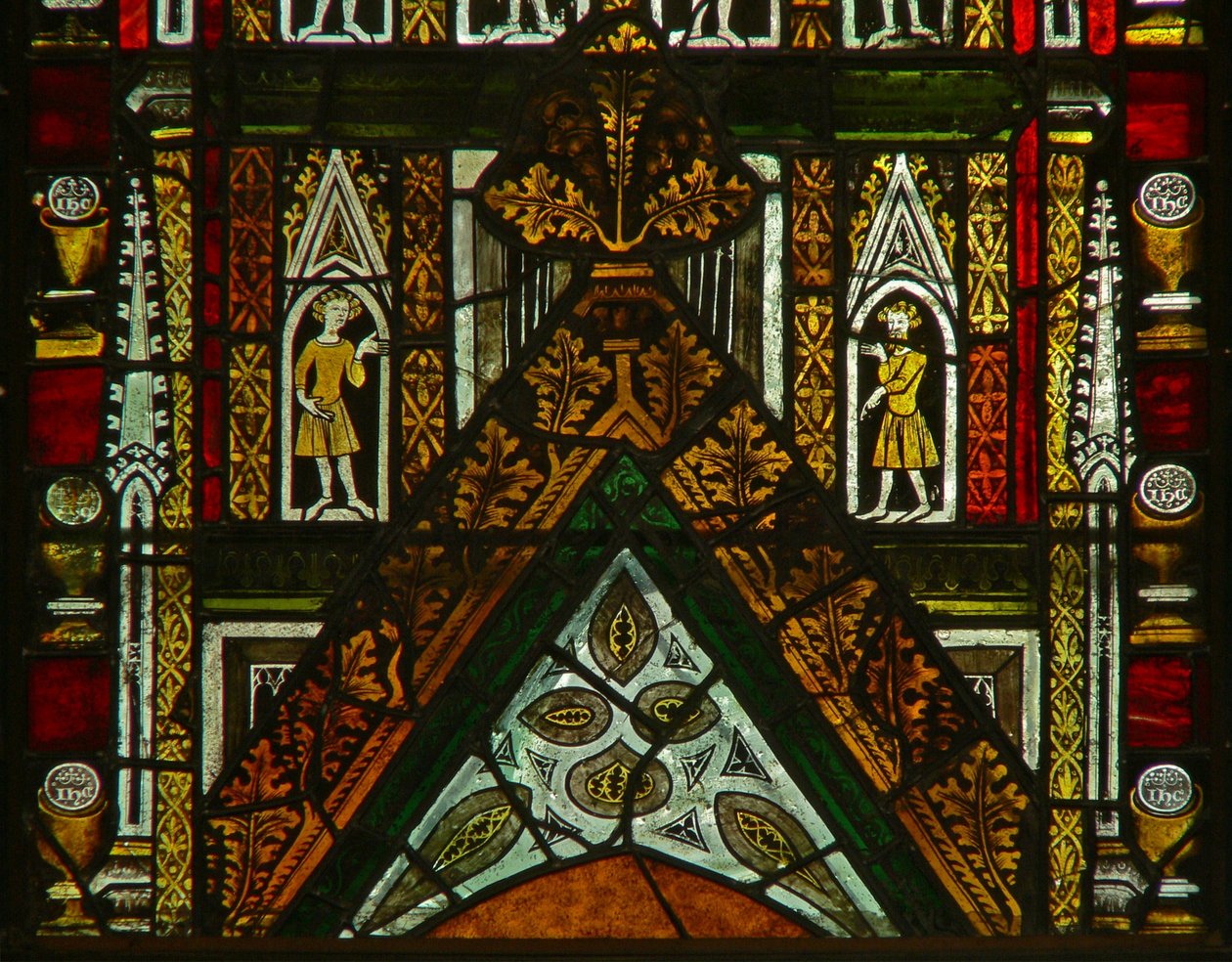 Et vindue i Lady Chapel forestillende baldakinfigurer af English School