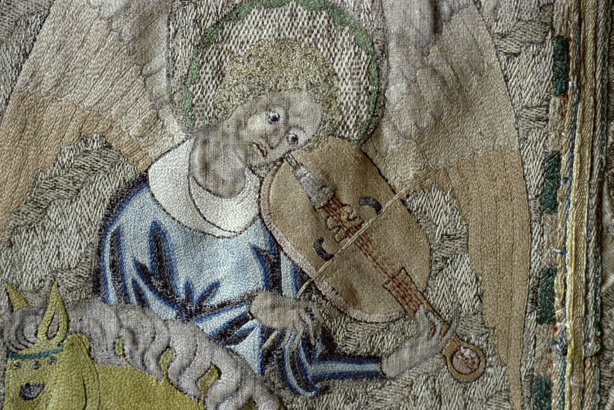 Engel spiller bratsch, detalje fra fronten af Steeple Aston Cope, ca. 1340