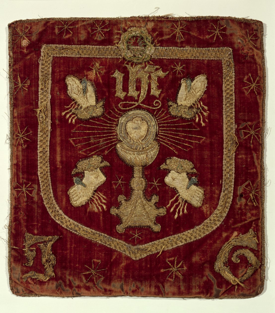 Badge of the Five Wounds of Christ (broderet tekstil) af English School