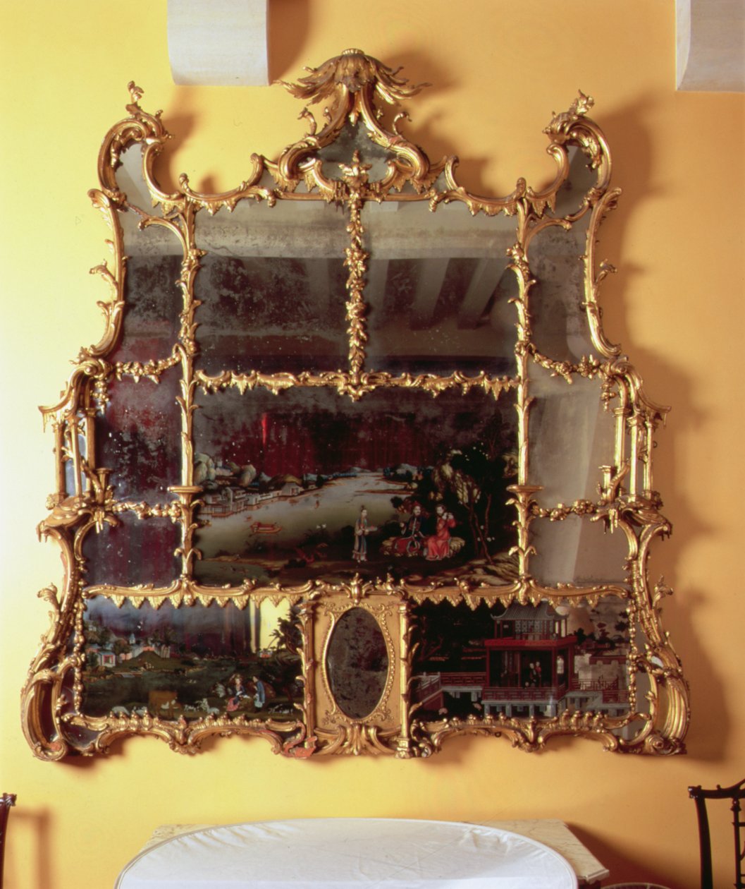 Kinesisk udseende glas, York Bedroom, Arundel Castle, udskåret af J.A. Cuenot af English School