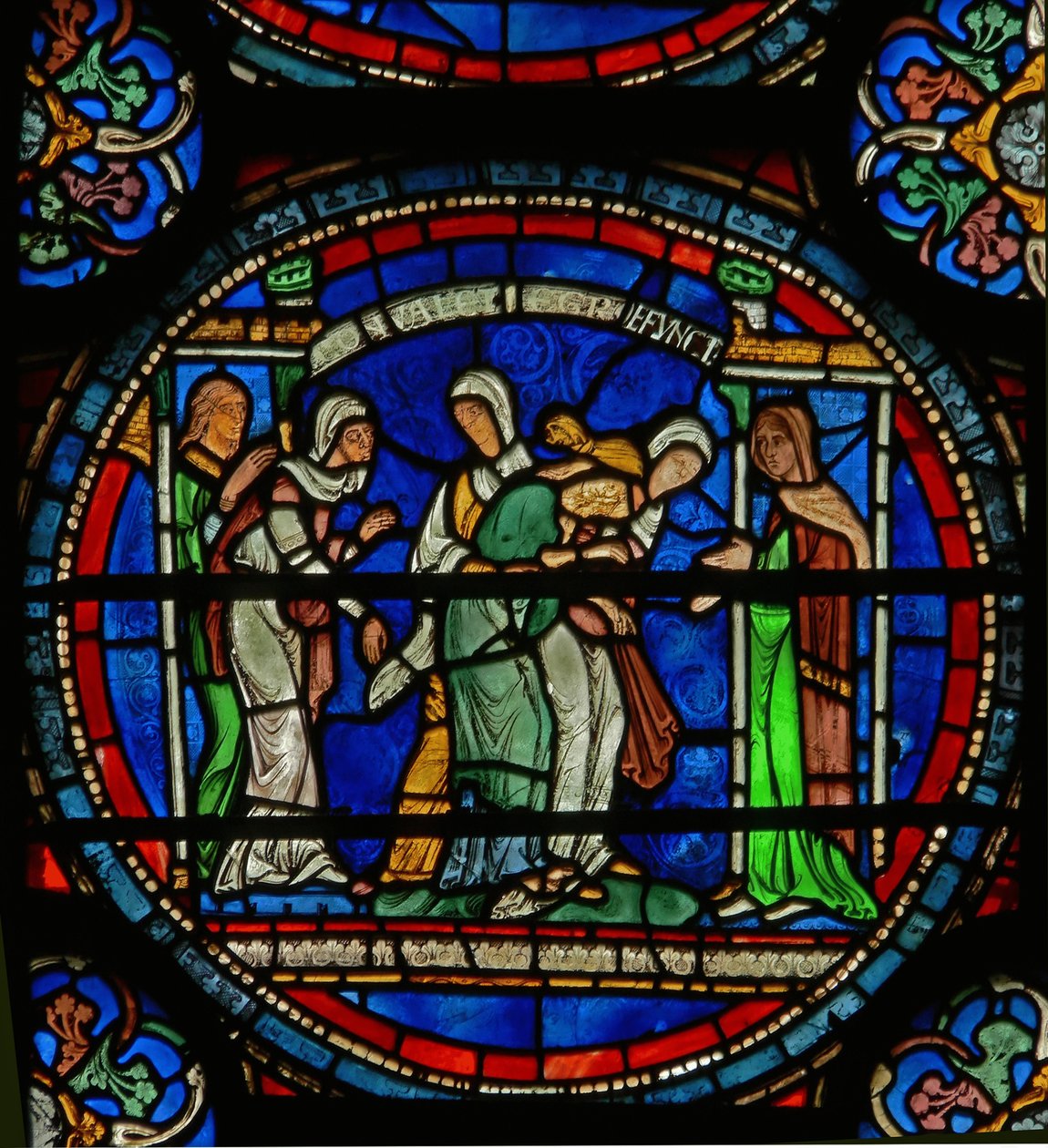 Detalje fra Miracle Window, der viser Petronillas epileptiske pasform af English School