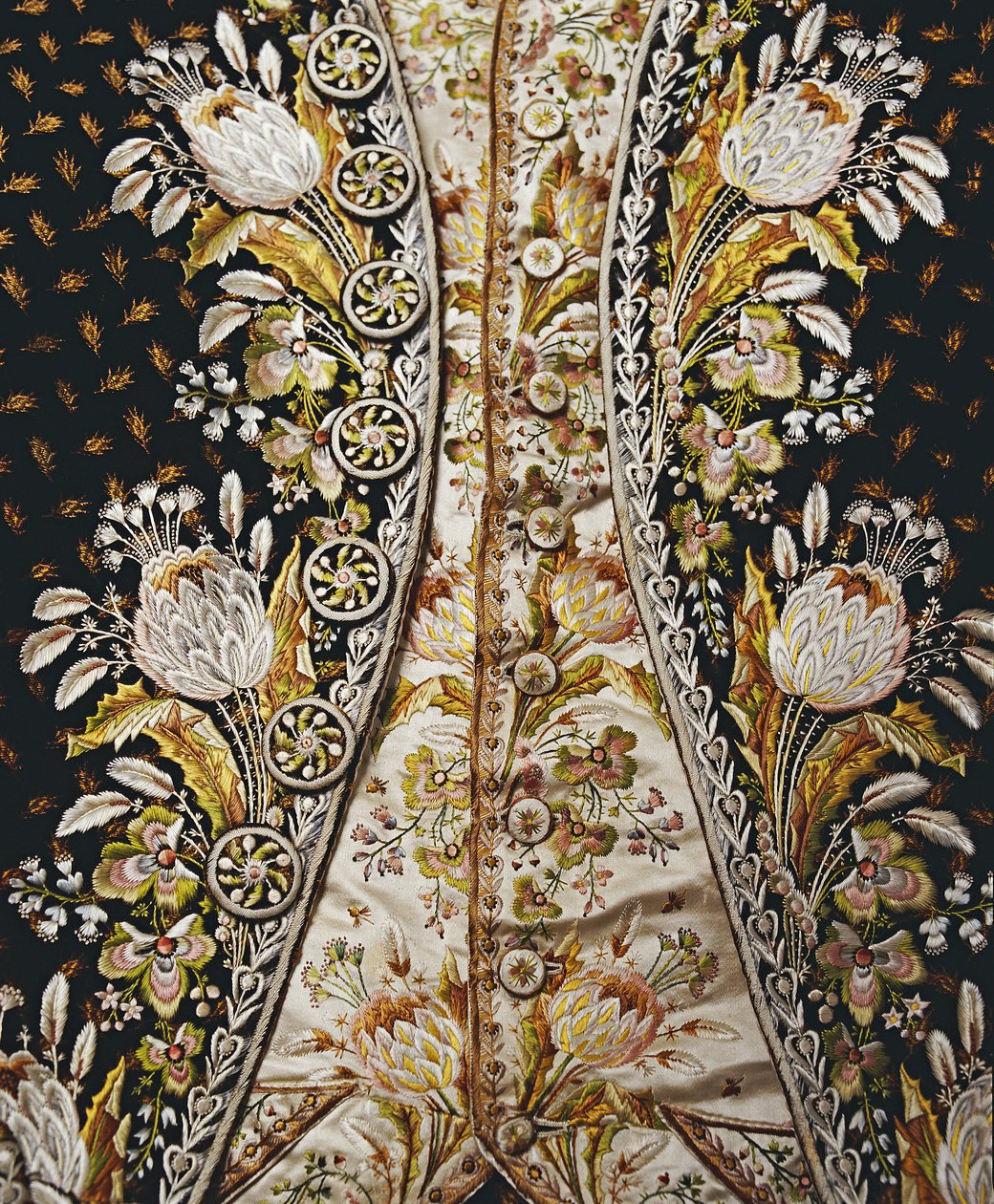 Detalje af en hel herredragt, bestående af frakke, vest og ridebukser, 1780