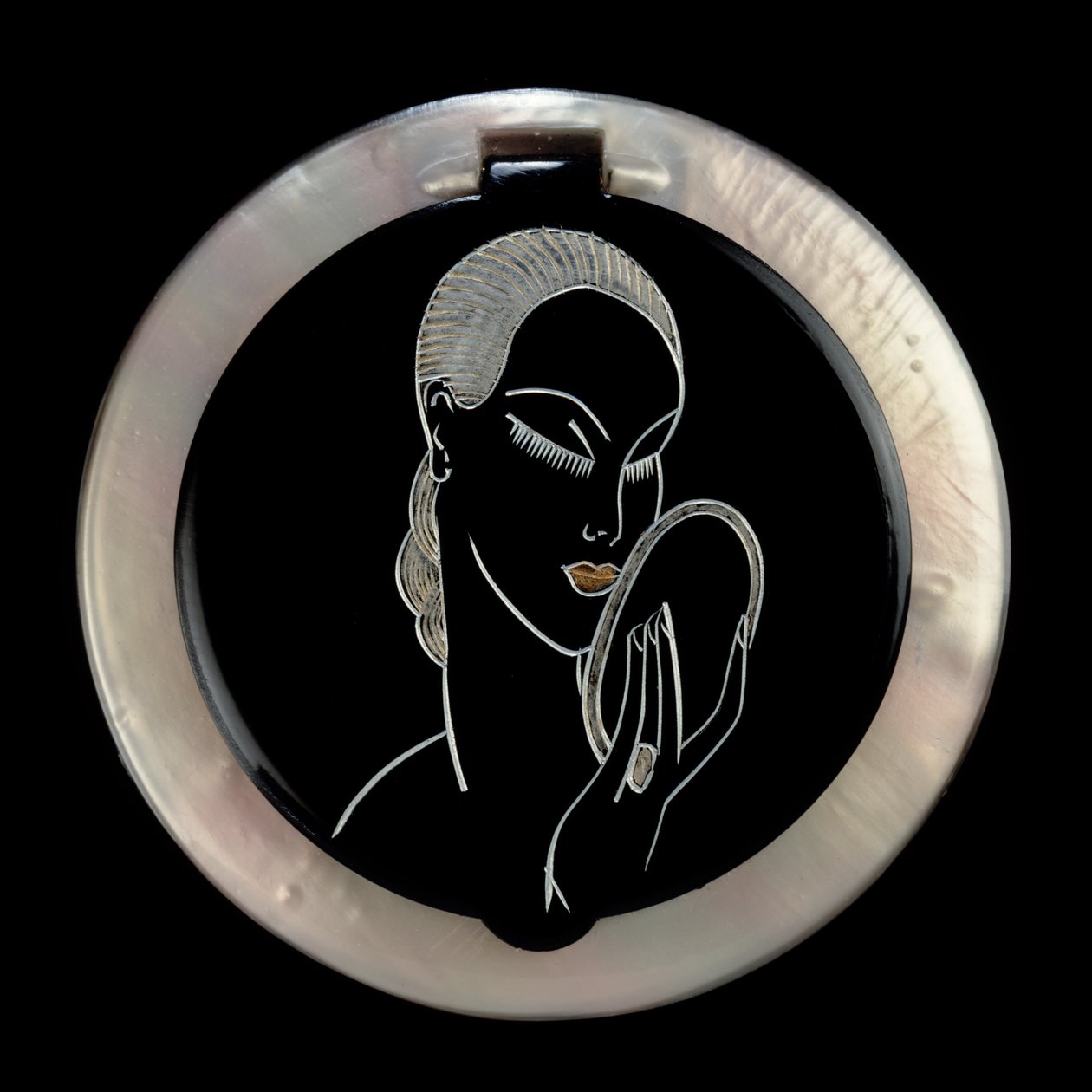 Elegance Powder Compact, 1920-30 (håndgraveret bakelit) af English School
