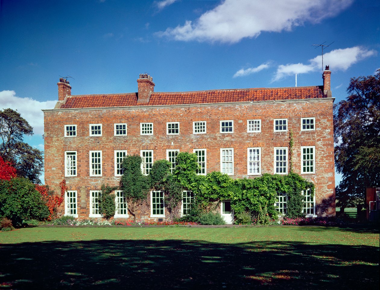 Udvendigt billede af Low Middleton Hall, Middleton St. George, Durham af English School
