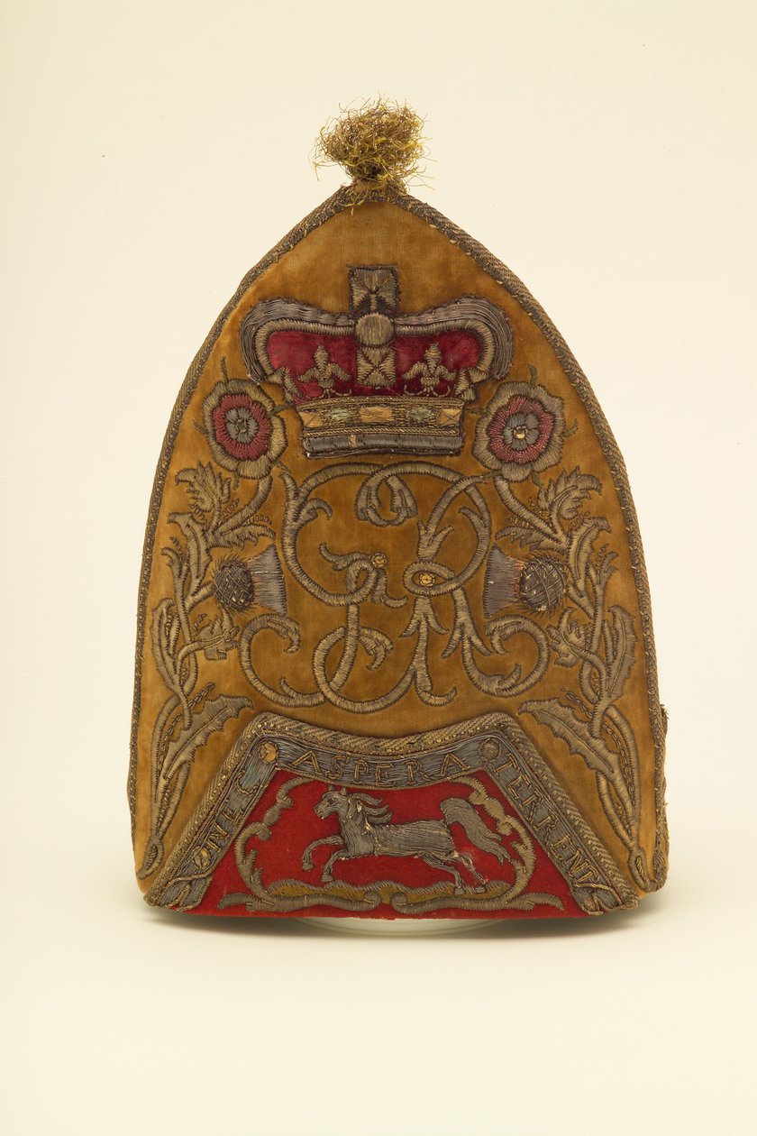 Grenadierhue, officers, 43. Fodregiment af English School