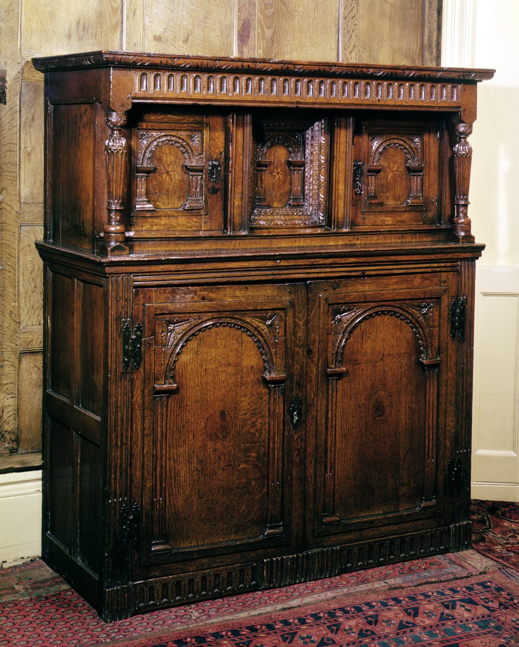 Entreskab, eg, ca.1600 af English School