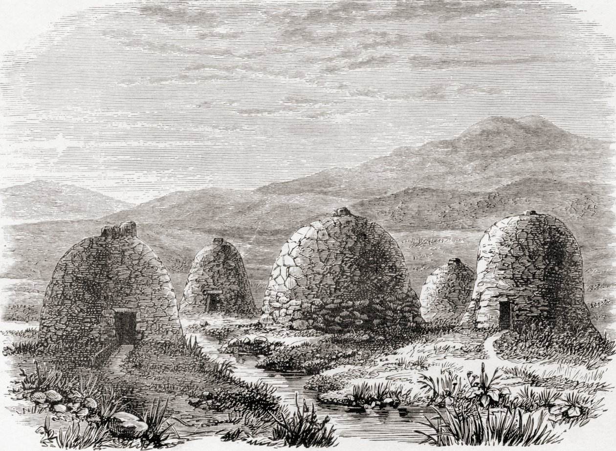 Beboede hytter på Uig, øen Lewis på de ydre hebrider i 1859, fra "Scottish Pictures Drawn with Pen and Pencil", af Samuel G. Green, udgivet i 1886. af English School