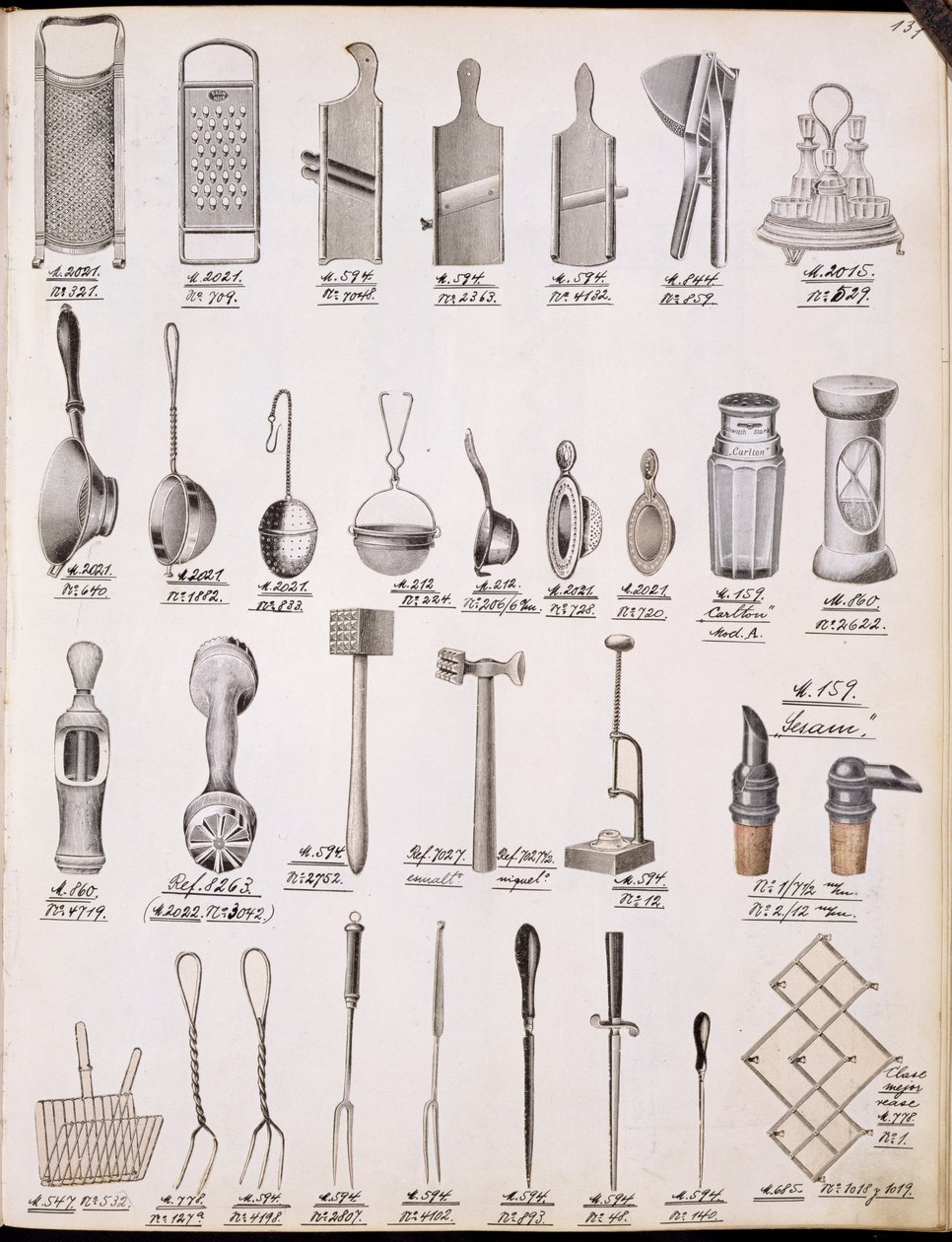 Køkkenredskaber, fra et handelskatalog over husholdningsartikler og tilbehør, ca. 1890-1910 af English School