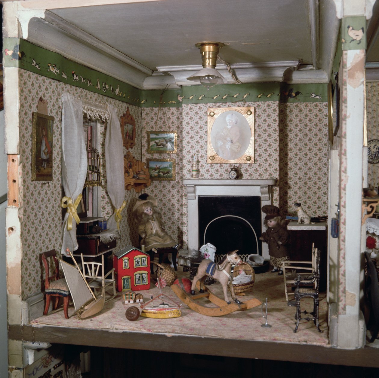 Børnehave med legetøj fra Miss Miles House, 1890 (blandet medier) af English School