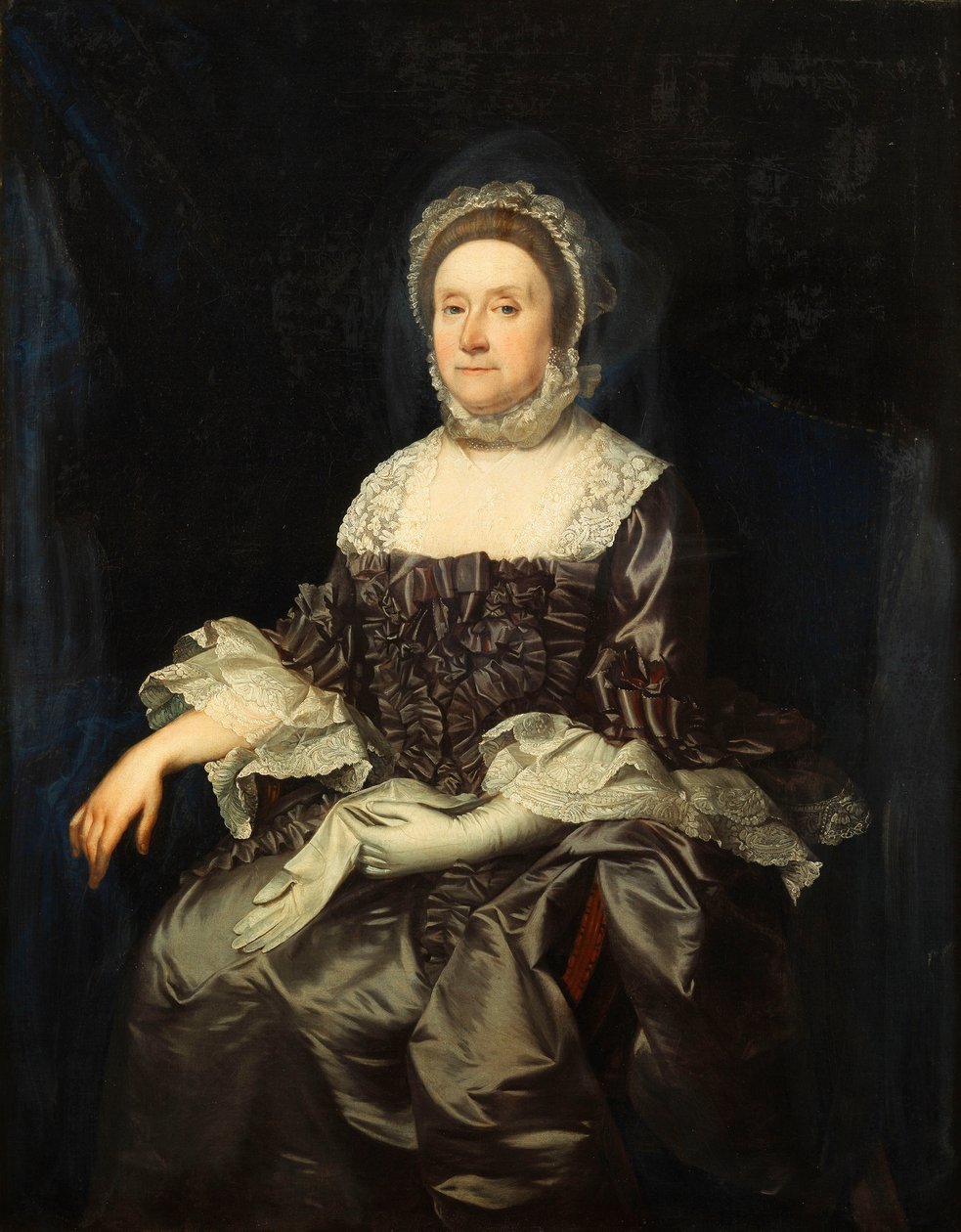 Portræt af Deborah Worsley af Platt, siddende i trekvart længde, i en lilla kjole med hvid blondekrave og manchetter, med et par handsker, ca. 1760 af English School