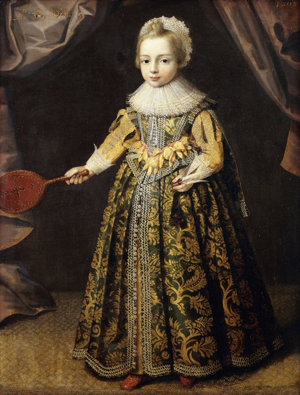 Portræt af en dreng på 3 år, stående i fuld længde i en grøn kjole broderet med guld, en blondekasket og ryg, holder en Battledore og fjerbold, 1605 af English School
