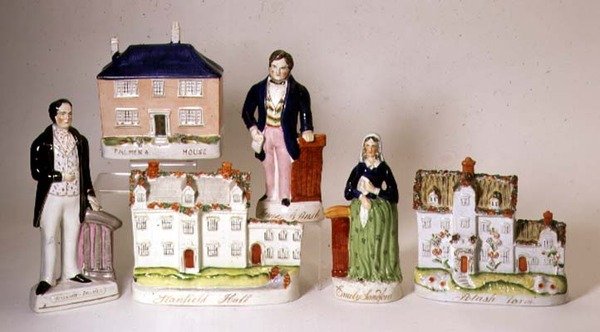 Udvalg af betitlede Staffordshire-figurer: Stanfield Hall; Potash Farm; Palmers hus; Emily Sandford; James Bloomfield Rush; William Palmer, ca. 1849 (keramik) af English School