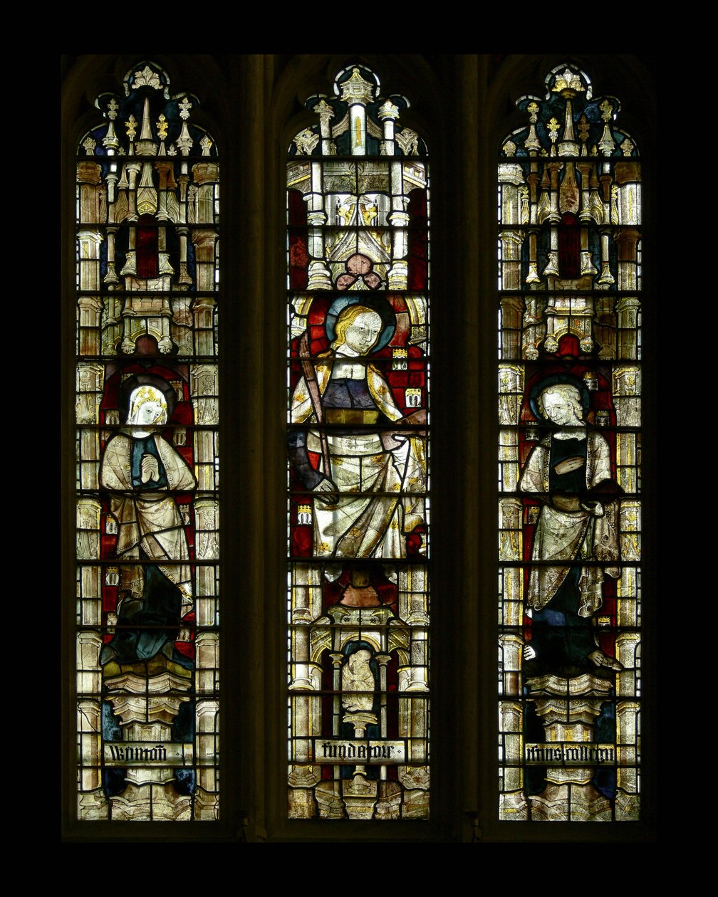 St. Mary og St. John med en sammensat kvindelig helgen i midten, slutningen af 1300-tallet af English School