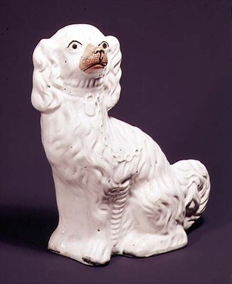 Staffordshire figur af en hund, midten af det 19. århundrede af English School