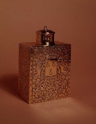 Tevogn, dekoreret i stil med Gribelin, ca. 1700 (forgyldt sølv) af English School