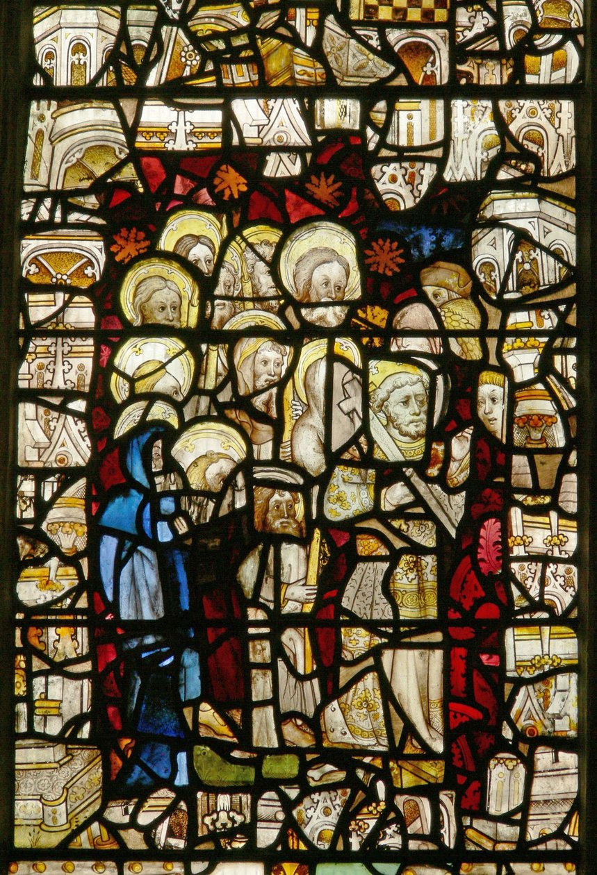 Østvinduet forestiller en procession: Kyndelmisse eller Corpus Christi af English School